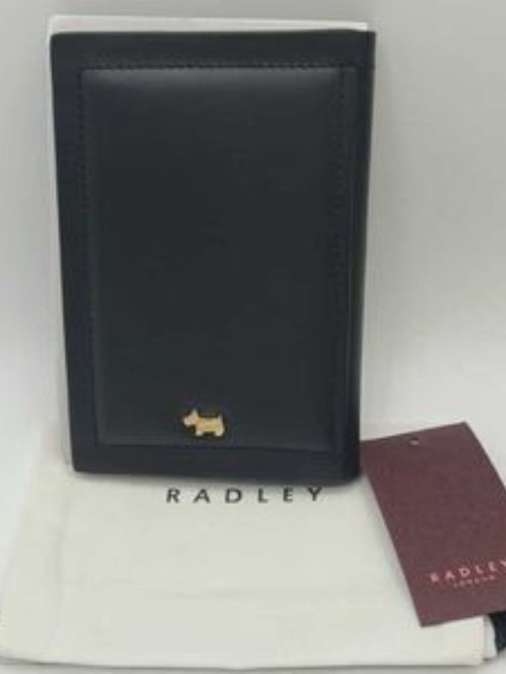 Radley London Heritage Lane Passport Cover Leather NWT   NEW